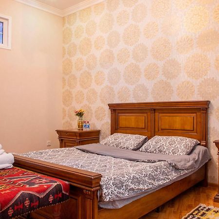 Old City Apartment Baku Bagian luar foto