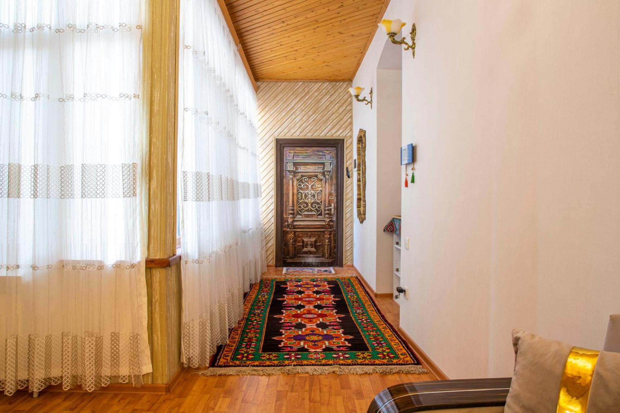 Old City Apartment Baku Bagian luar foto